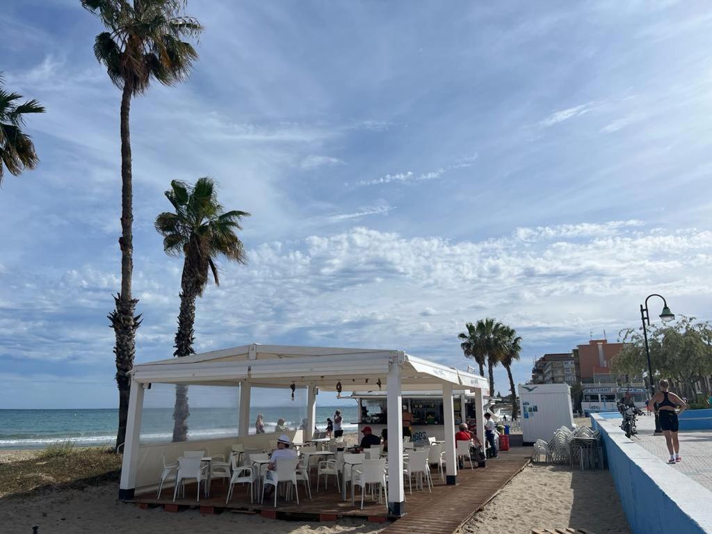 Beach Apartment Amalia Torrevieja Exteriör bild